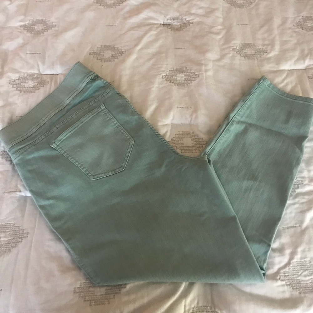 Brand New Torrid Lean Jeans